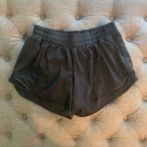 Lululemon Hotty Hot Short 4”